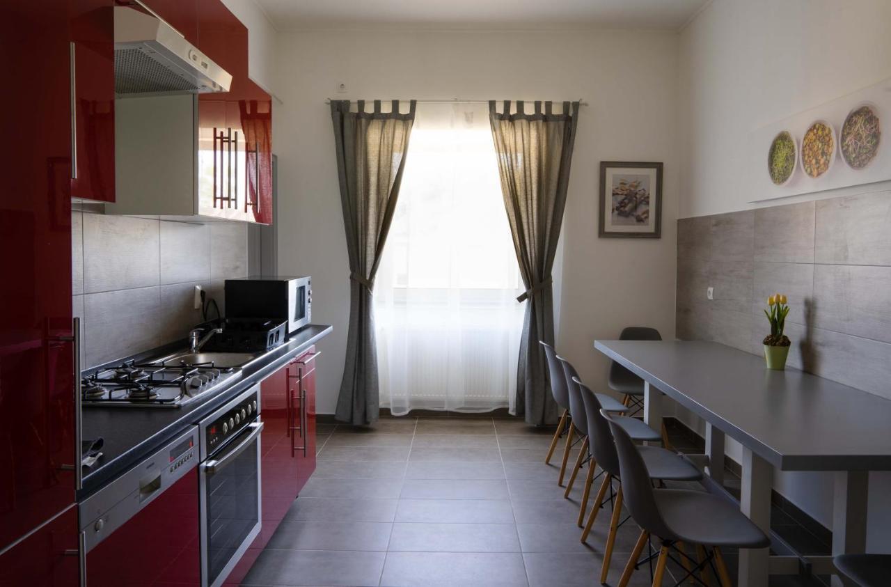 Kunfoglalas Apartmanhaz Kisujszallas Екстер'єр фото